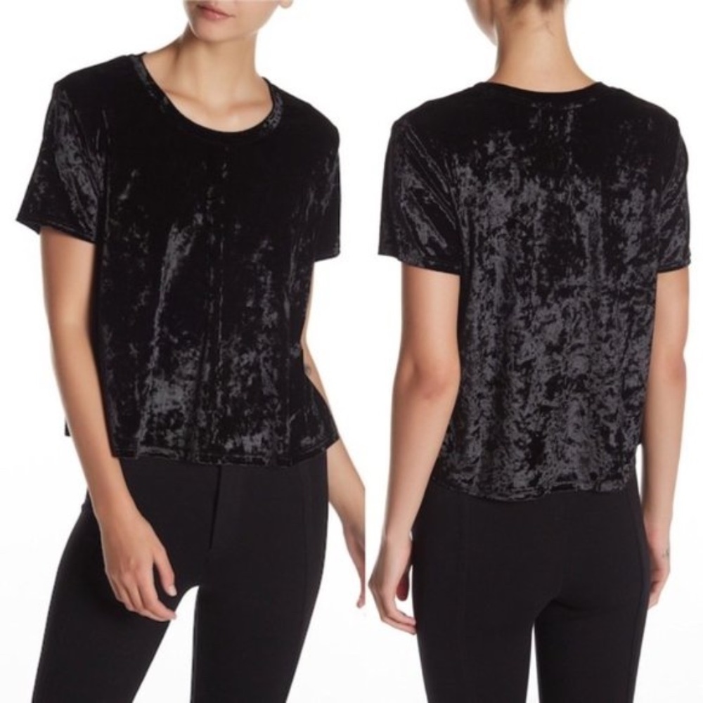 Madison & Berkeley Black Velvet Boxy Short Sleeve Shirt